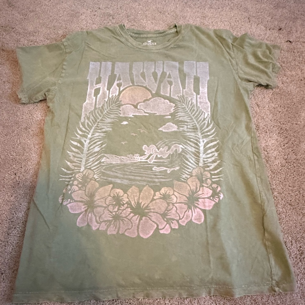 Hollister Olive Graphic Tee